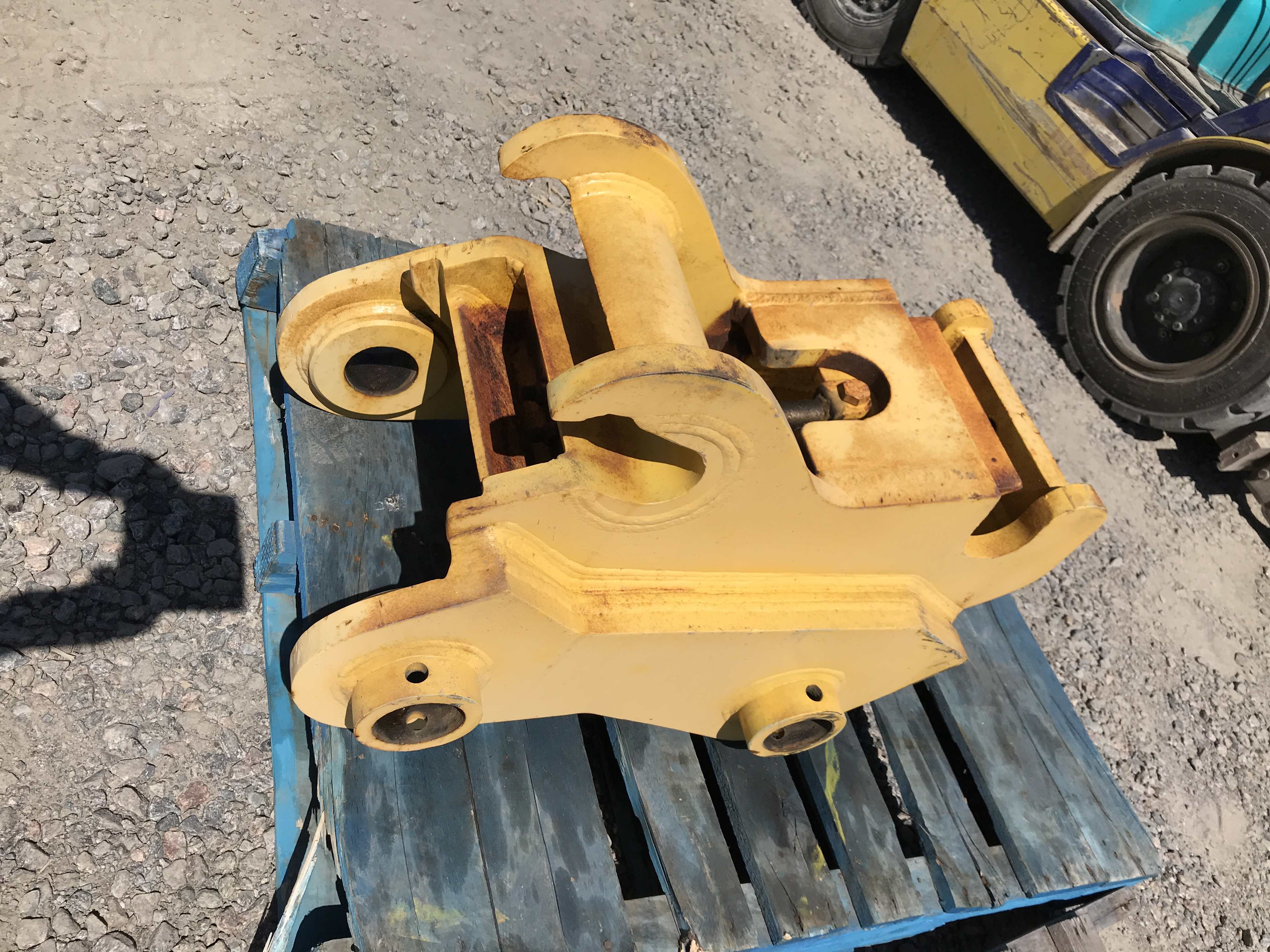 ATTACHE RAPIDE Équipements Plannord Limitée