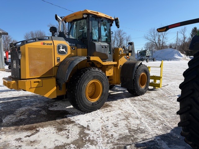 524P CHARGEUR LOADER JOHN DEERE HEAVY EQUIPMENT MACHINERIE LOURDE EQUIPEMENTS PLANNORD QUEBEC CANADA4